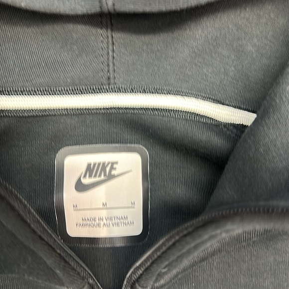 Women's Nike Sportswear Tech Fleece Windrunner Full-Zip Hoodie - Picture 9 of 13